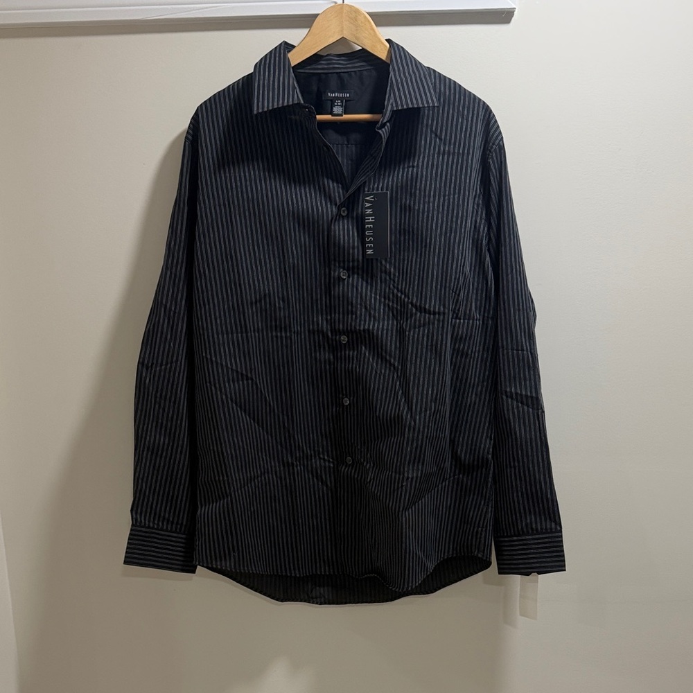 Van Heusen Men's L/G 16-16.5 Black Pinstripe Dress Shirt